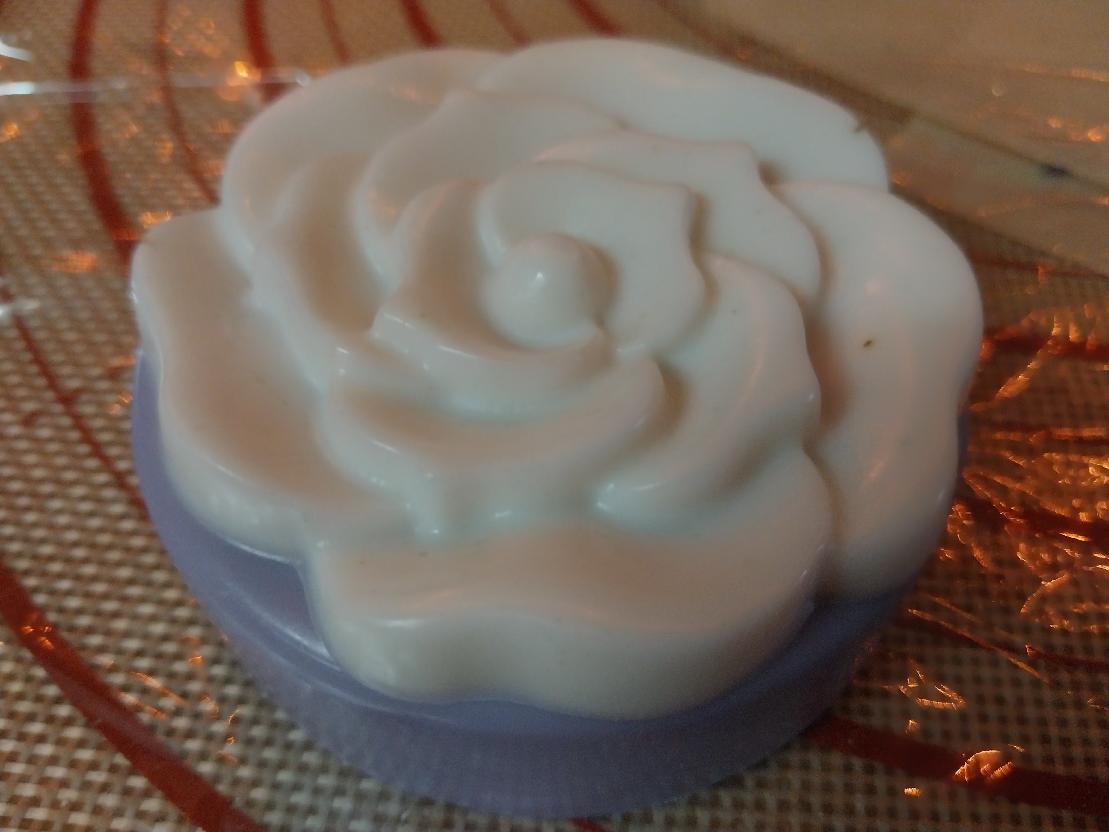SOAPer Nova Handmade soaps (4 scents,multiple designs)